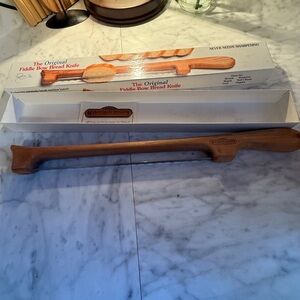 Mountain Woods The Original Fiddle Bow Bread Knife Cherry Wood Right Hand W/ Box